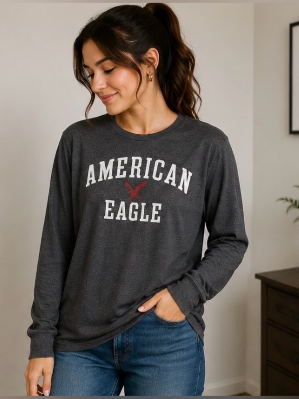 American Eagle Classic Fit Long Sleeve Graphic Tee – XL